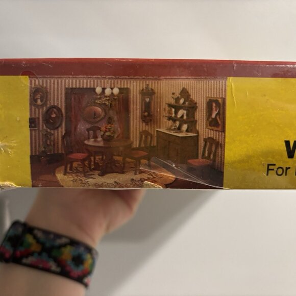 Realife Miniatures Heritage Series Victorian Dining Room Wood Furniture Kit #201 - Picture 12 of 16